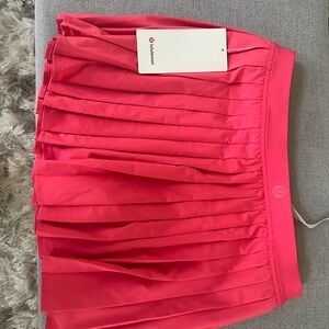 Brand new lululemon tennis skirt